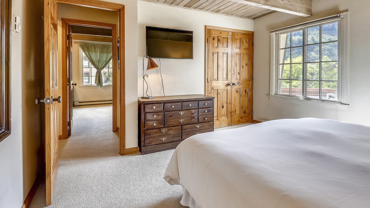 Photo of Bedroom in Downtown
