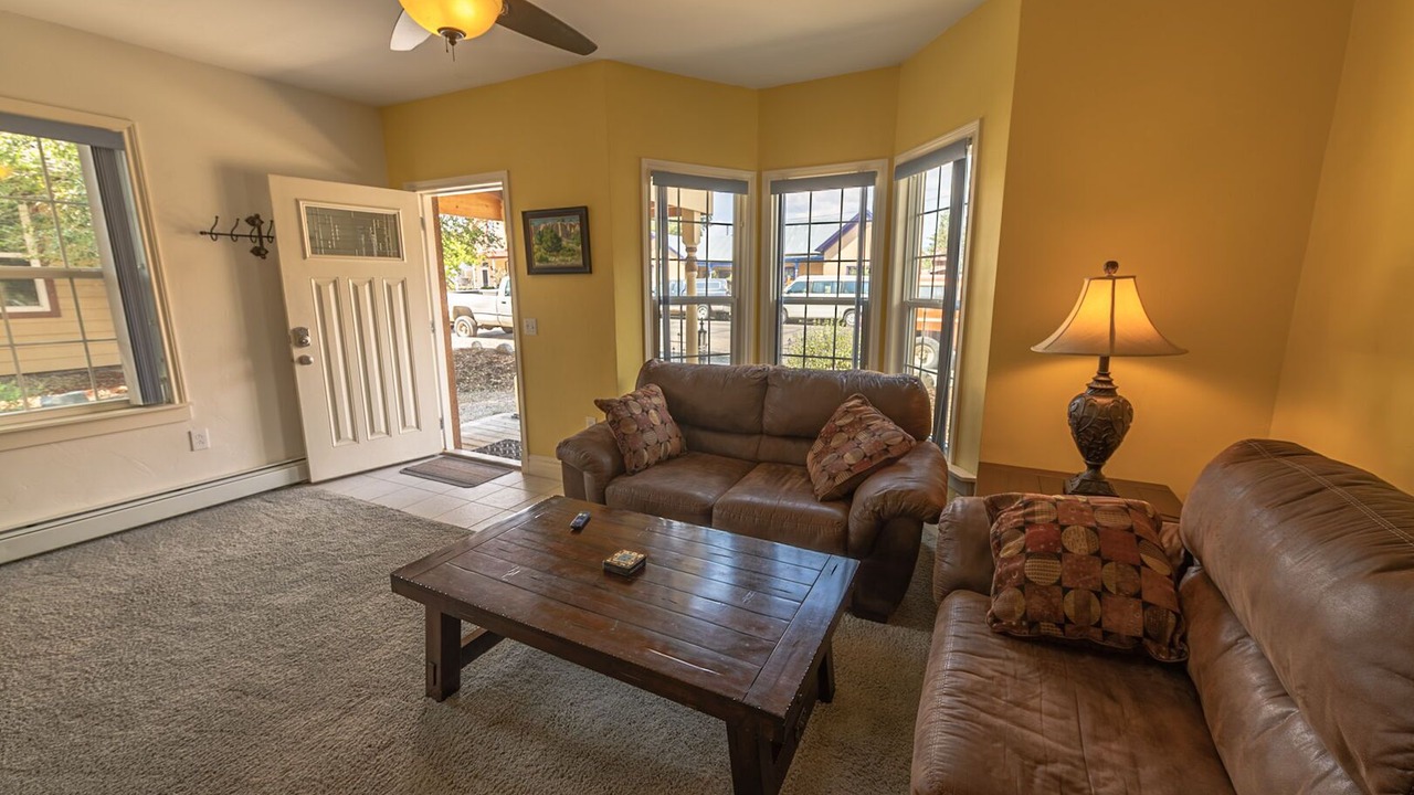 Photo of Livingroom in Salida