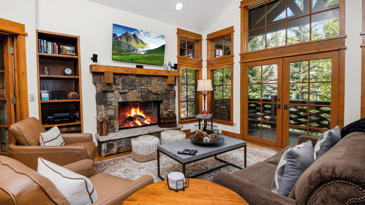 Photo of Livingroom in Avon