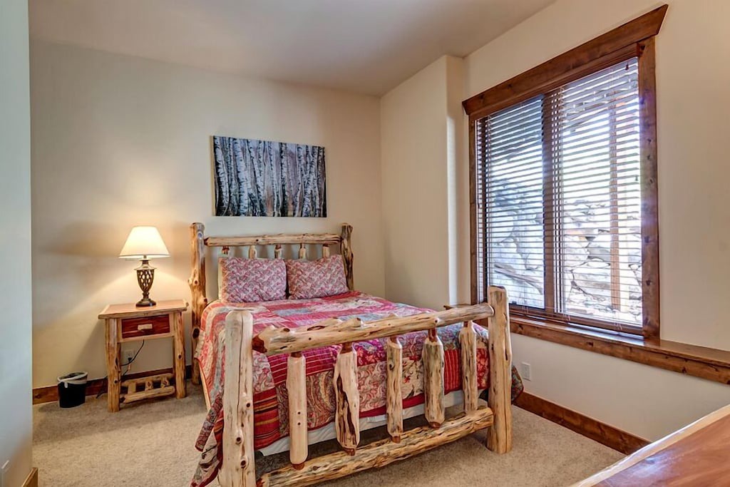 Photo of Bedroom in Eagle
