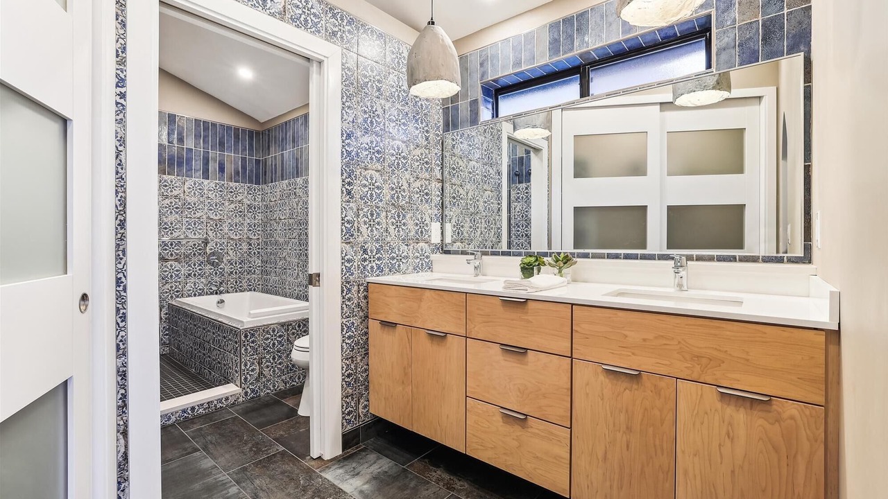 Photo of Bathroom in Park Forest Estates