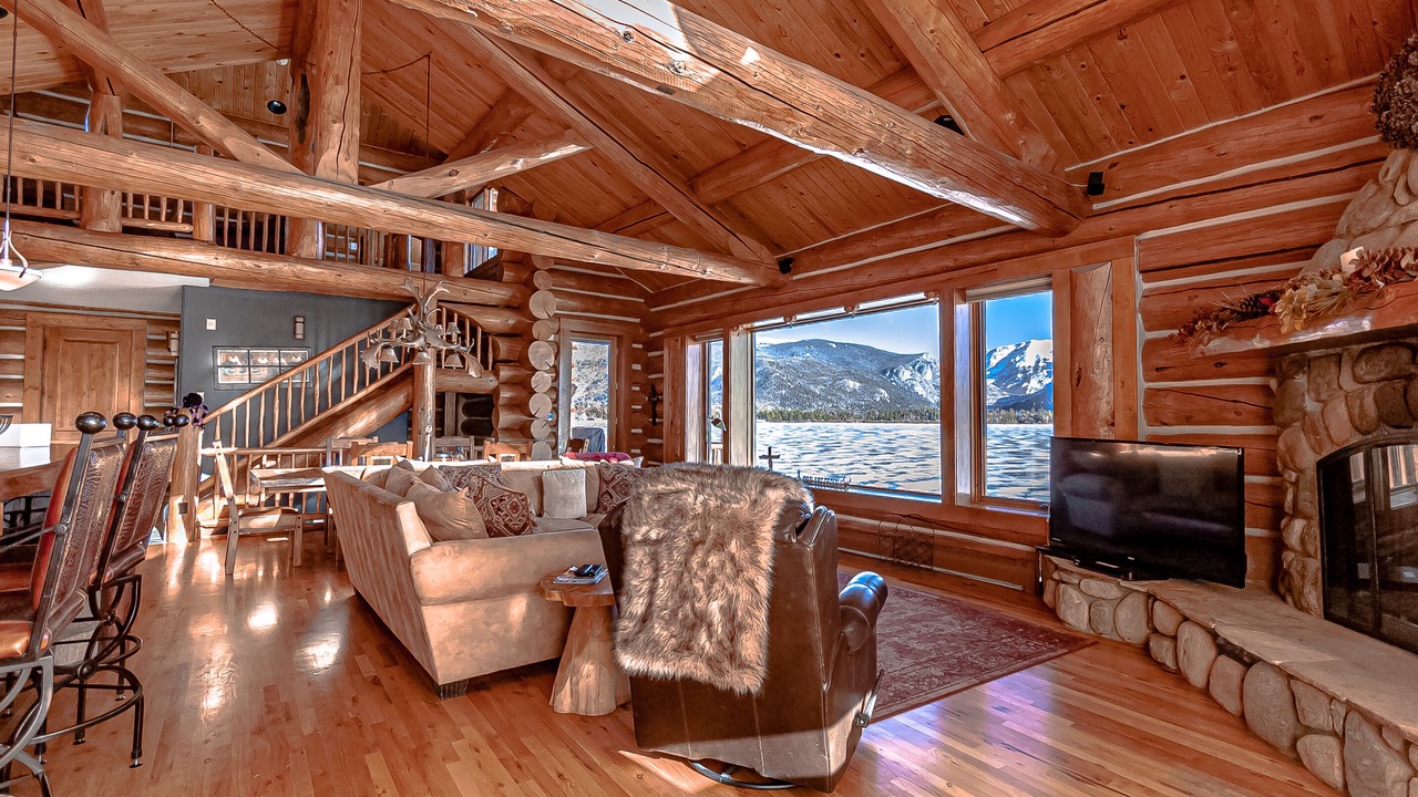 Photo of Livingroom in Grand Lake