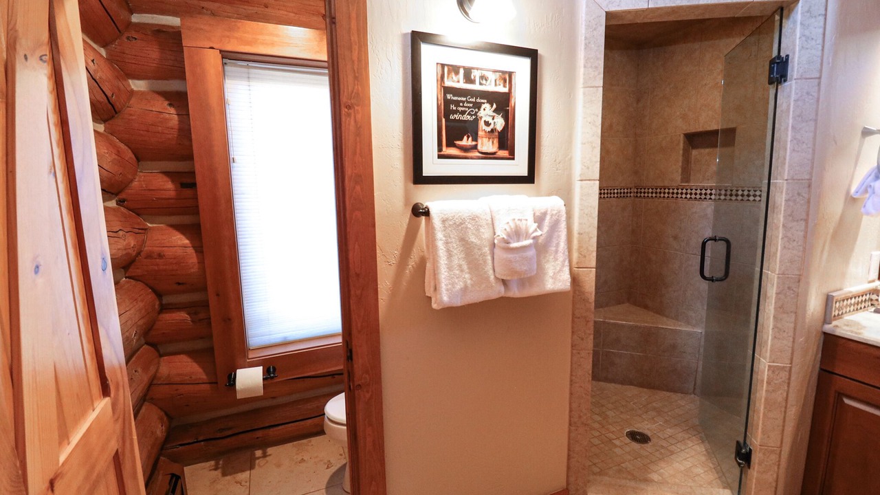 Photo of Bathroom in Grand Lake