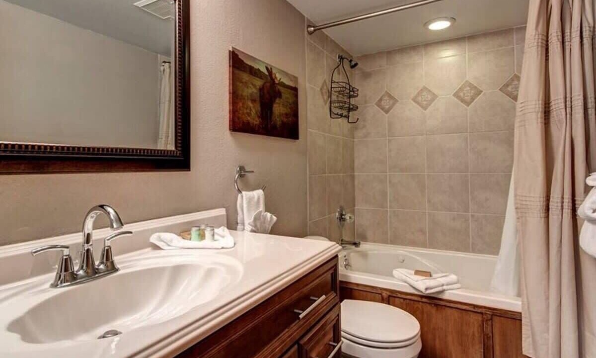 Photo of Bathroom in The Highlands