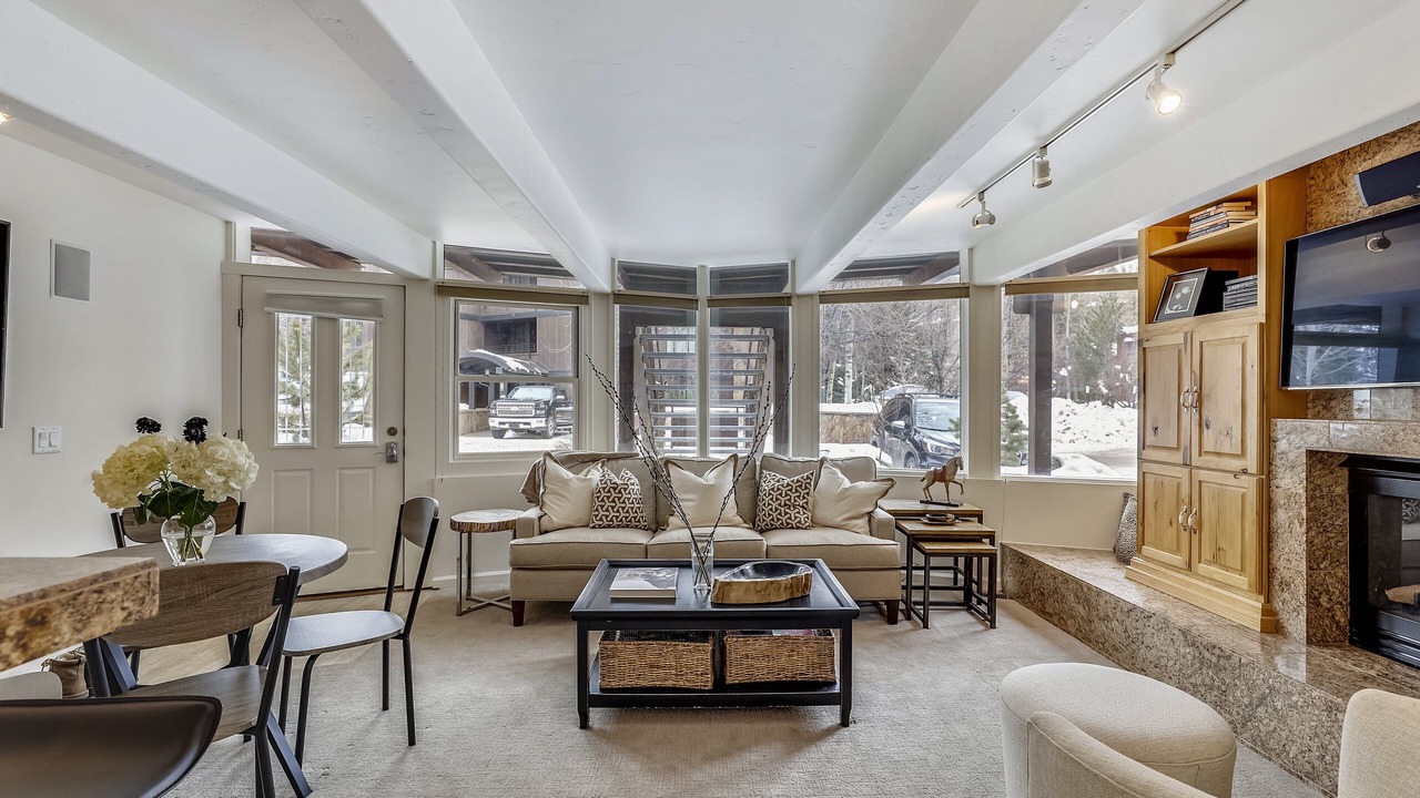 Photo of Livingroom in Aspen