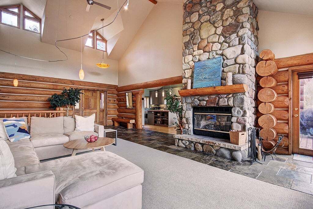 Photo of Livingroom in Baldy Mountain