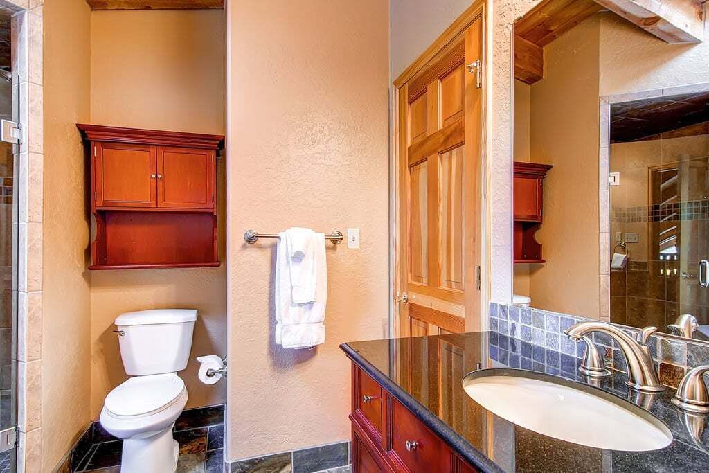 Photo of Bathroom in Breckenridge Park Estates