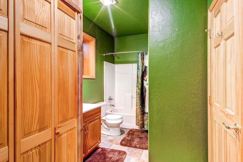 Photo of Bathroom in Breckenridge Park Estates