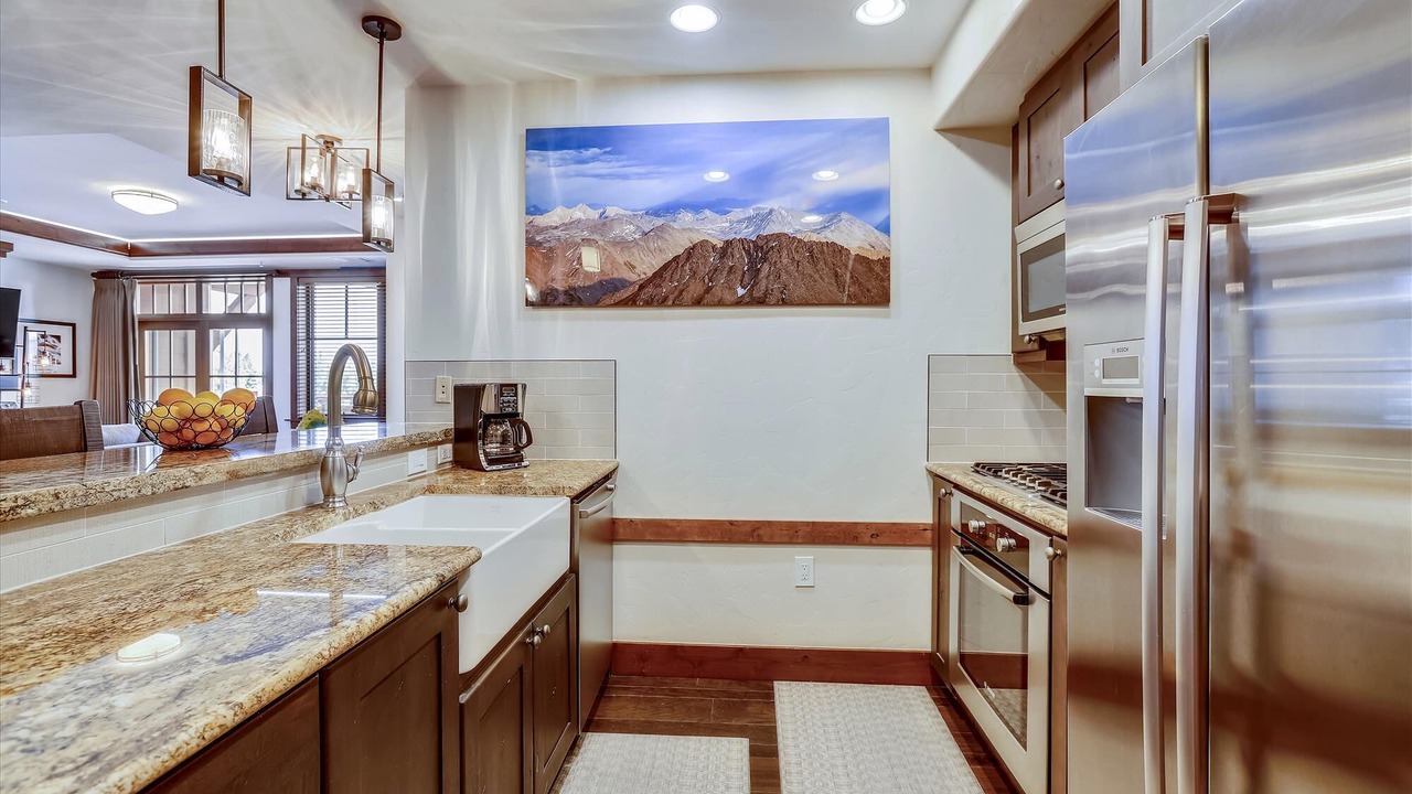 Photo of Kitchen in Peak 8