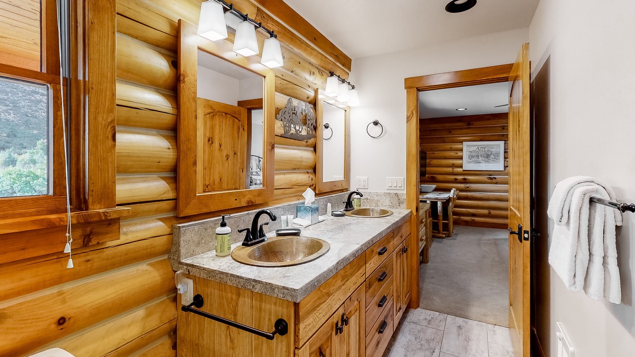 Photo of Bathroom in Turtle Lake