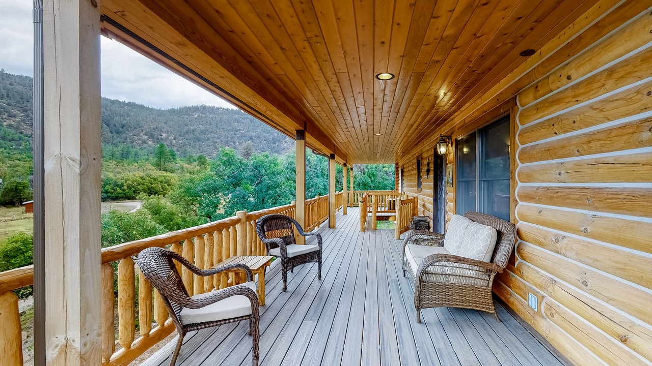 Photo of Patio Balcony in Turtle Lake