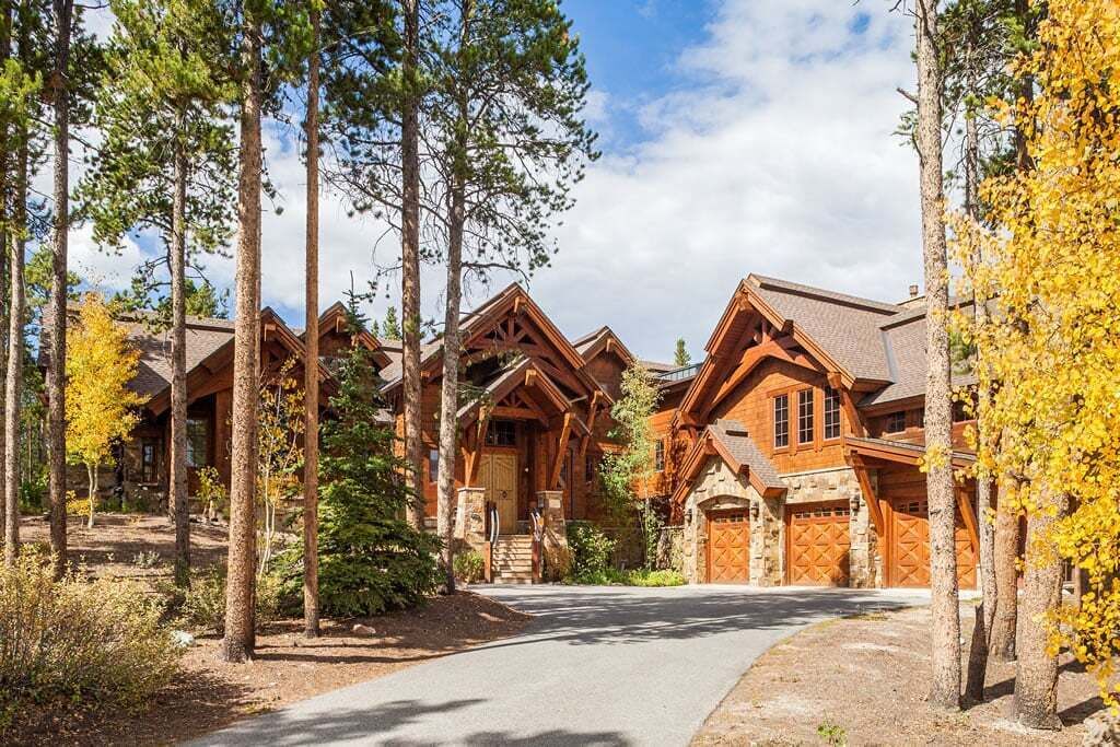 Photo of Outdoor in Peak 8