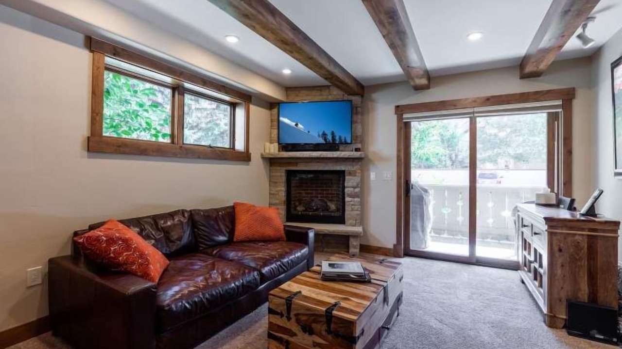 Photo of Livingroom in Vail