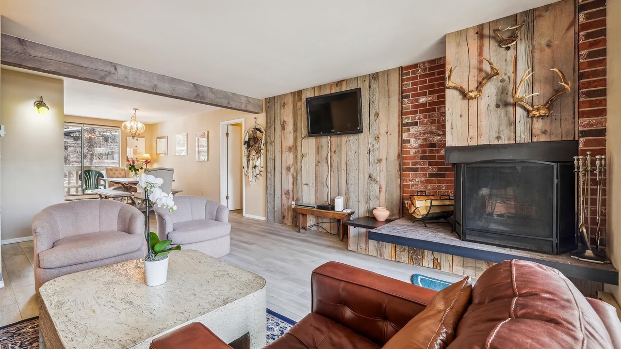Photo of Livingroom in Aspen