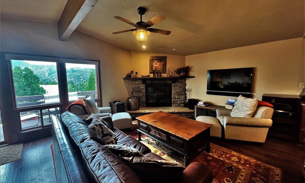 Photo of Livingroom in Purgatory