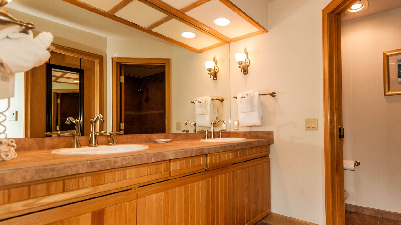 Photo of Bathroom in Mountain House