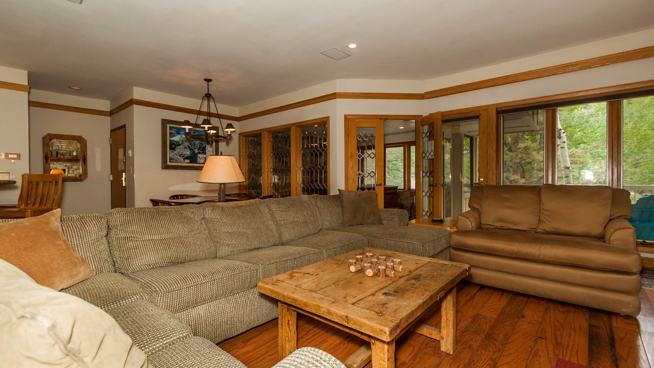 Photo of Livingroom in Mountain House