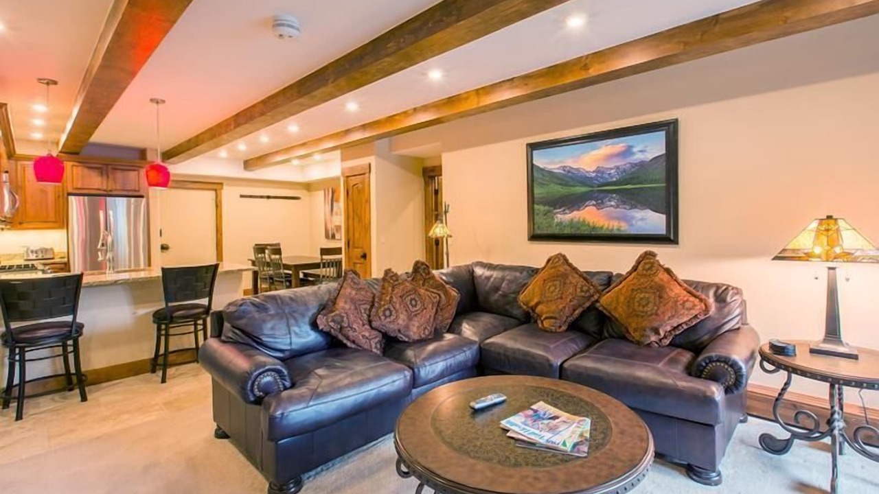 Photo of Livingroom in Vail