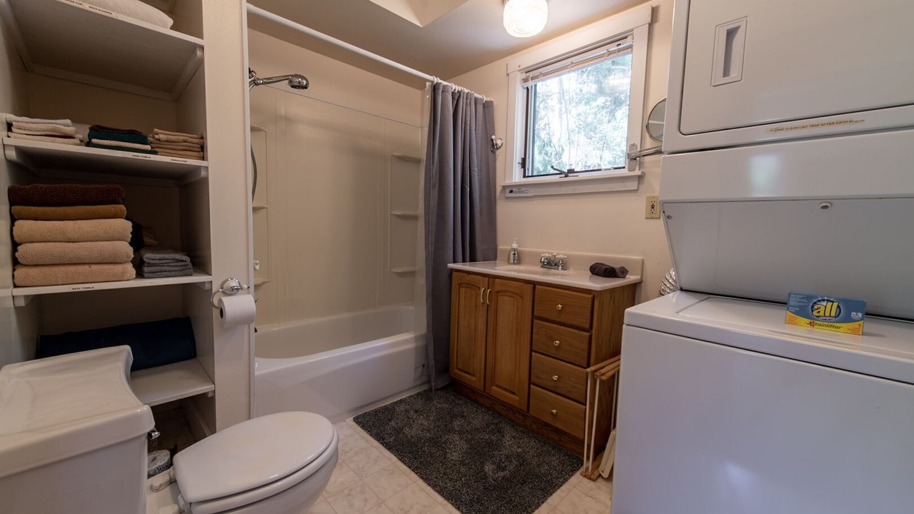 Photo of Bathroom in Garfield