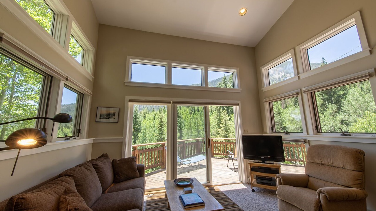 Photo of Livingroom in Garfield