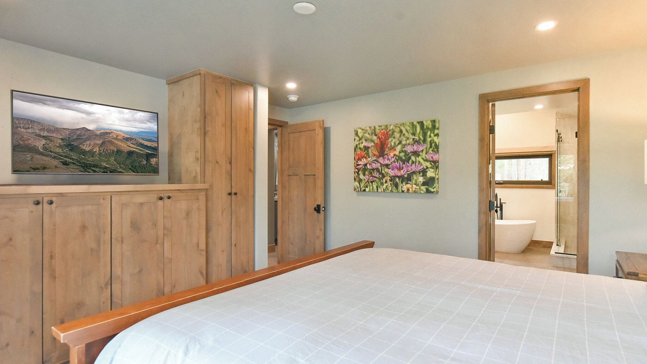 Photo of Bedroom in Warrior's Mark West