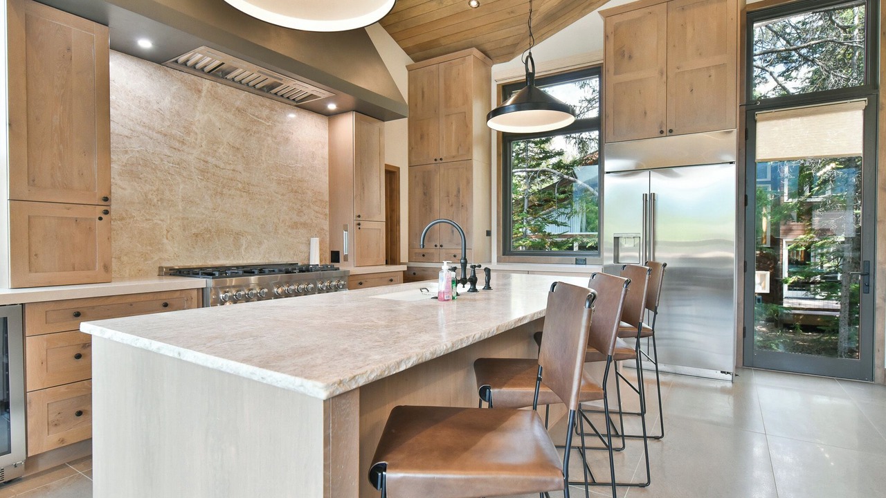 Photo of Kitchen in Warrior's Mark West