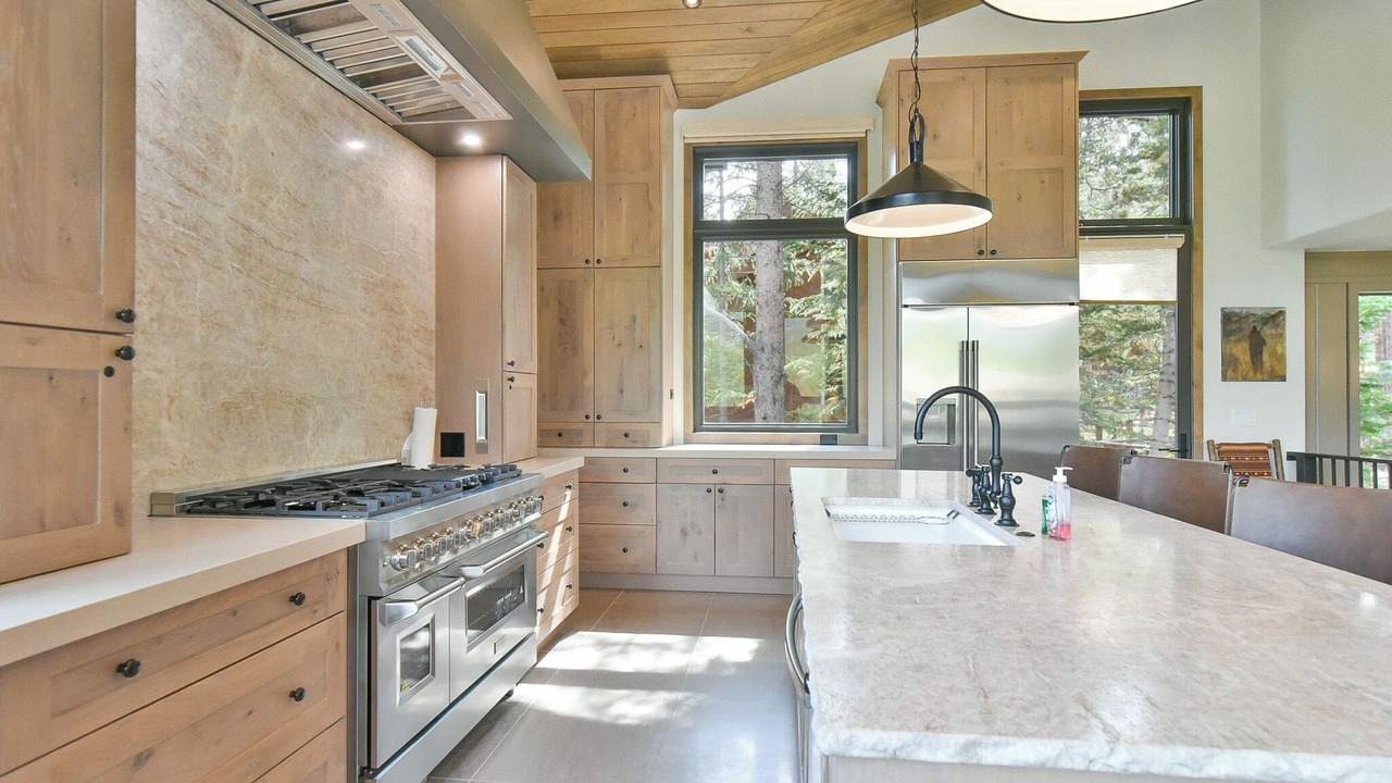 Photo of Kitchen in Warrior's Mark West