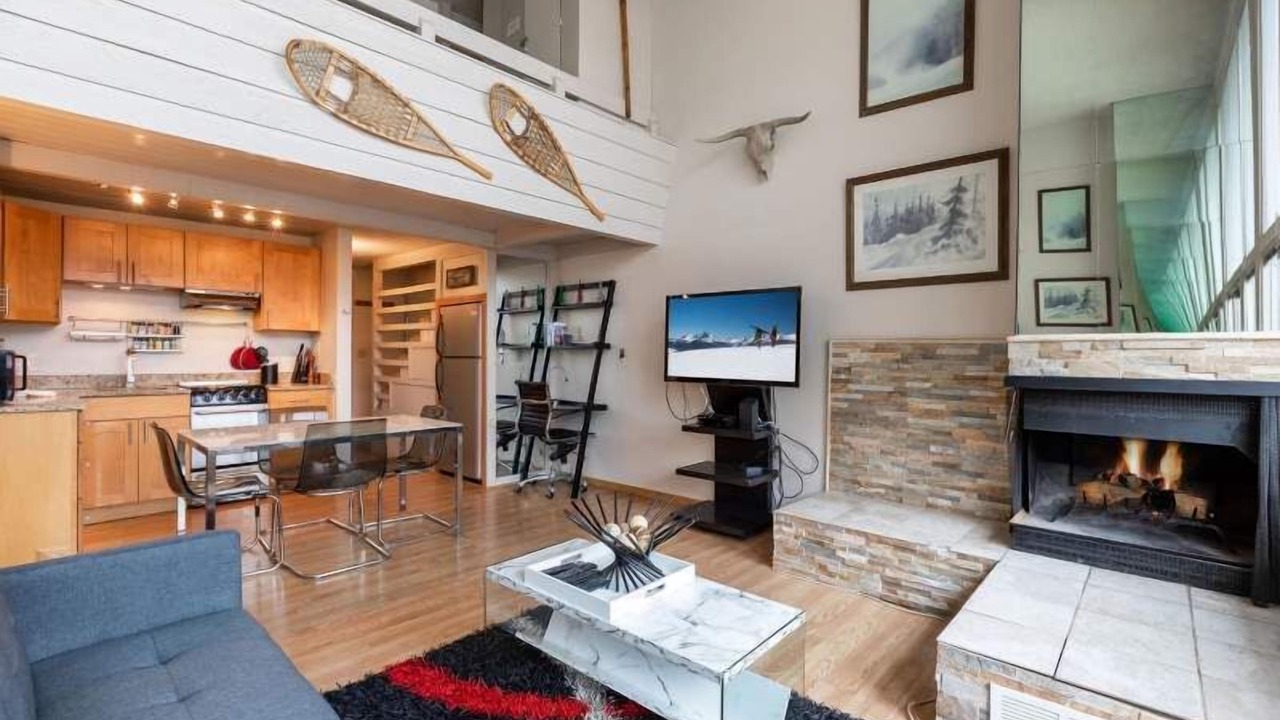 Photo of Livingroom in Vail