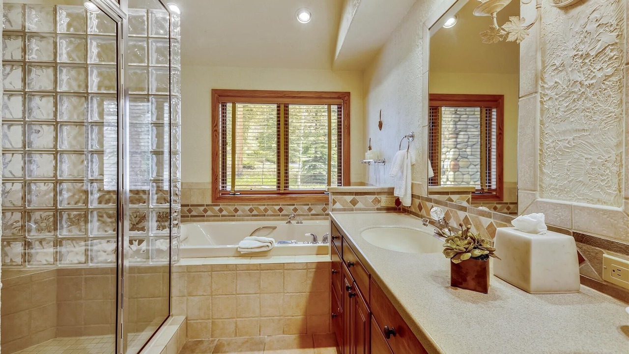 Photo of Bathroom in The Highlands