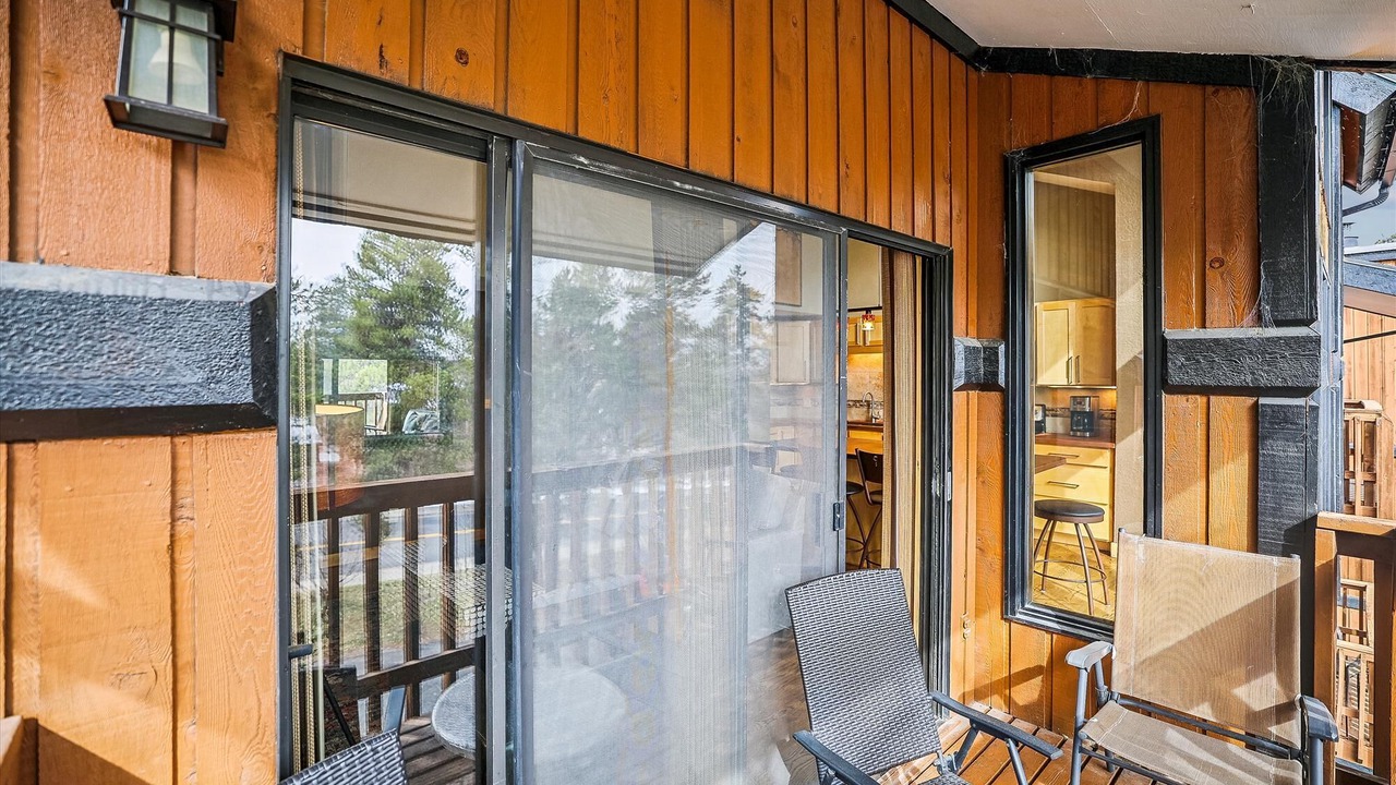 Photo of Patio Balcony in Four O'Clock