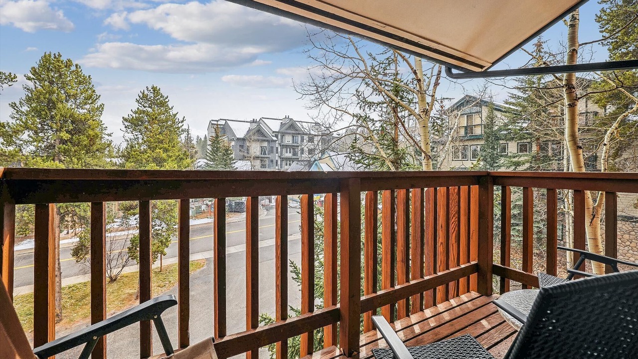 Photo of Patio Balcony in Four O'Clock