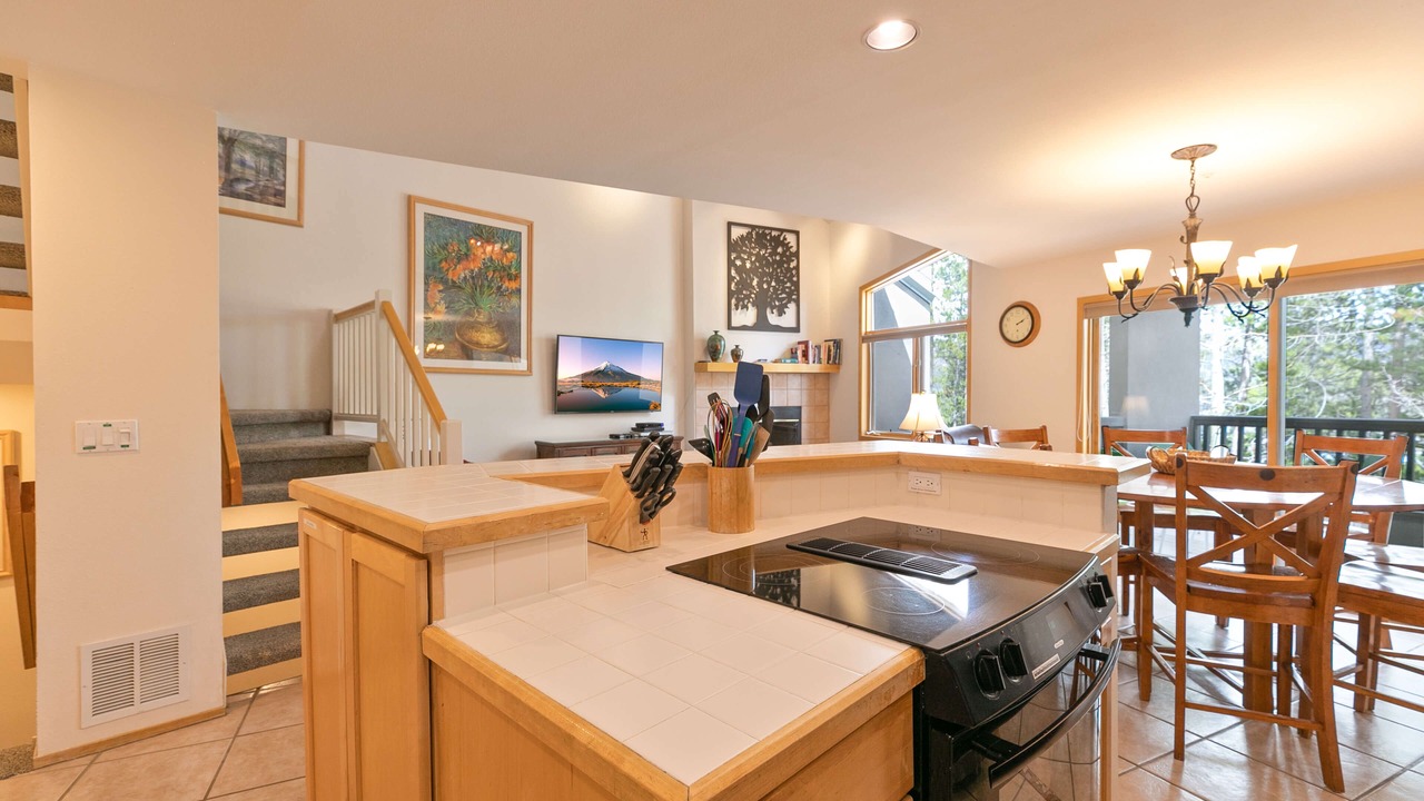 Photo of Kitchen in Peak 9