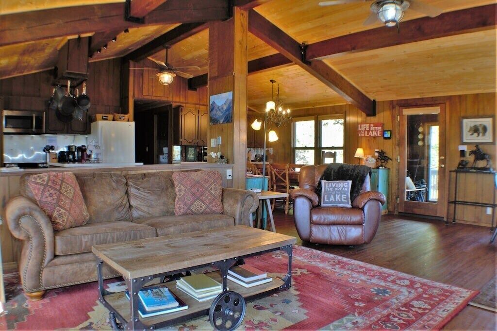 Photo of Livingroom in Bayfield