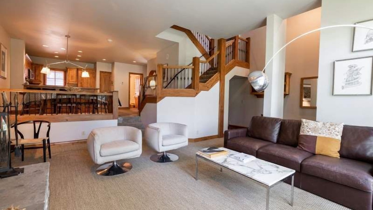 Photo of Livingroom in Highlands Townhomes
