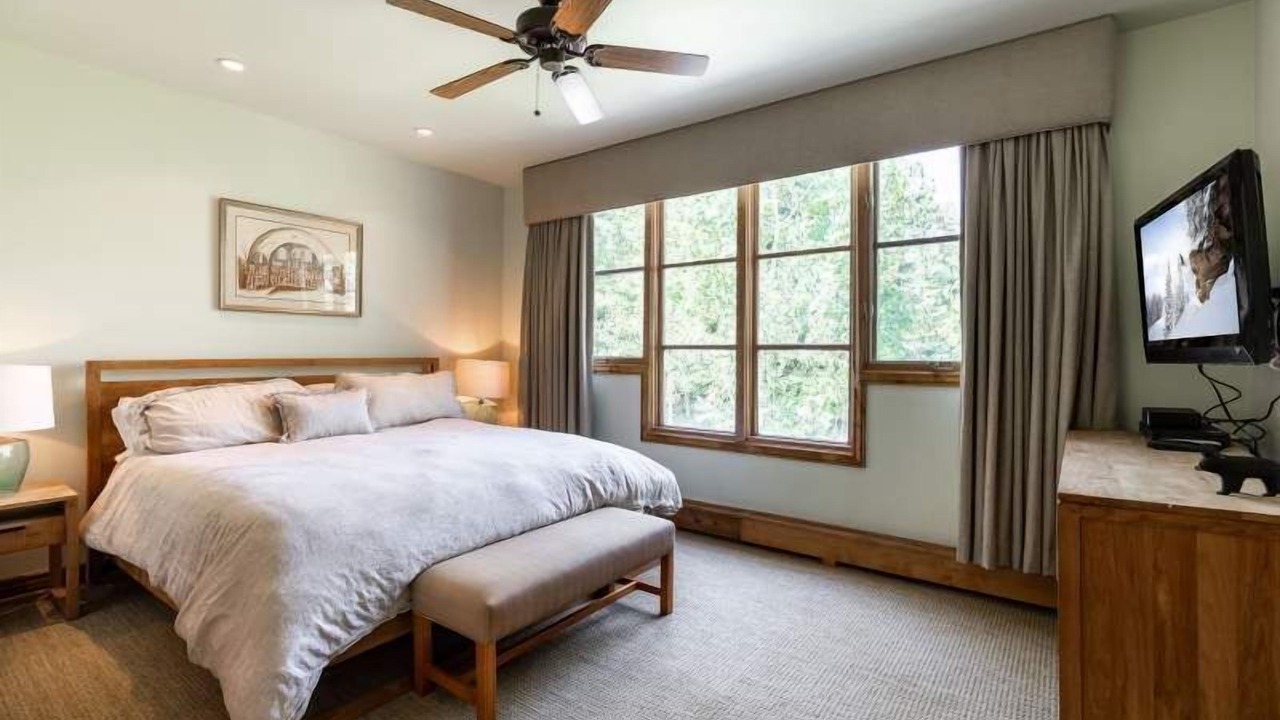 Photo of Bedroom in Highlands Townhomes