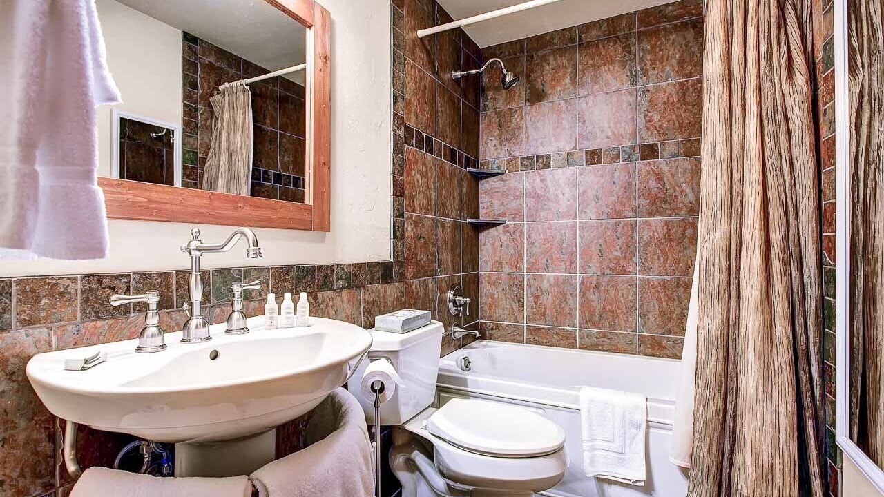 Photo of Bathroom in Vista Point