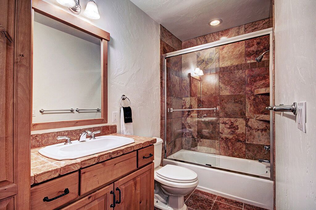 Photo of Bathroom in Fairways