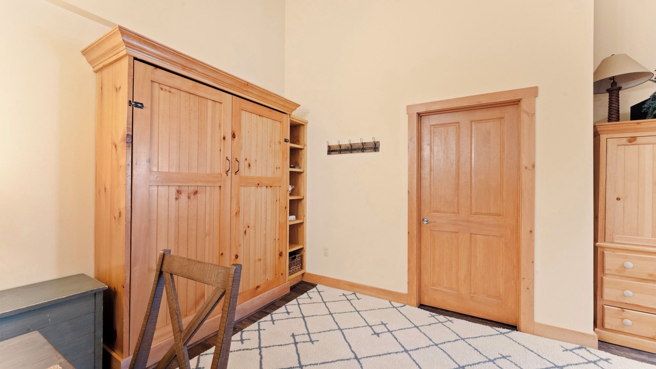Photo of Bedroom in River Run