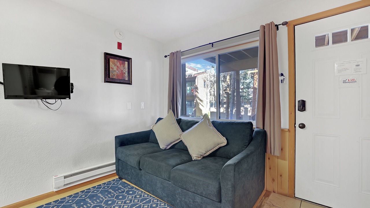Photo of Livingroom in Four O'Clock