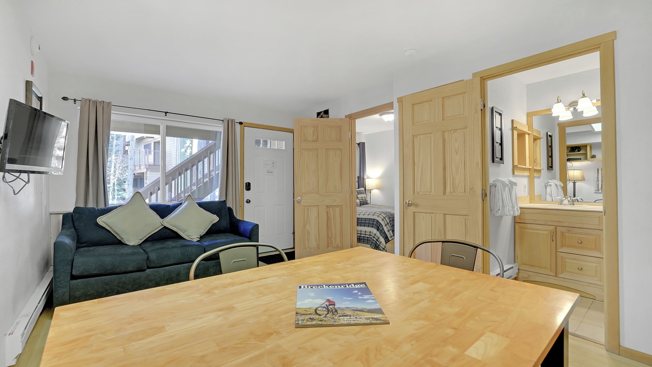 Photo of Bedroom in Four O'Clock