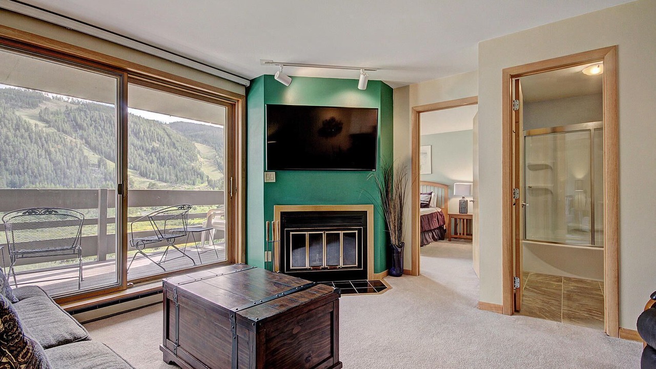 Photo of Livingroom in Mountain House