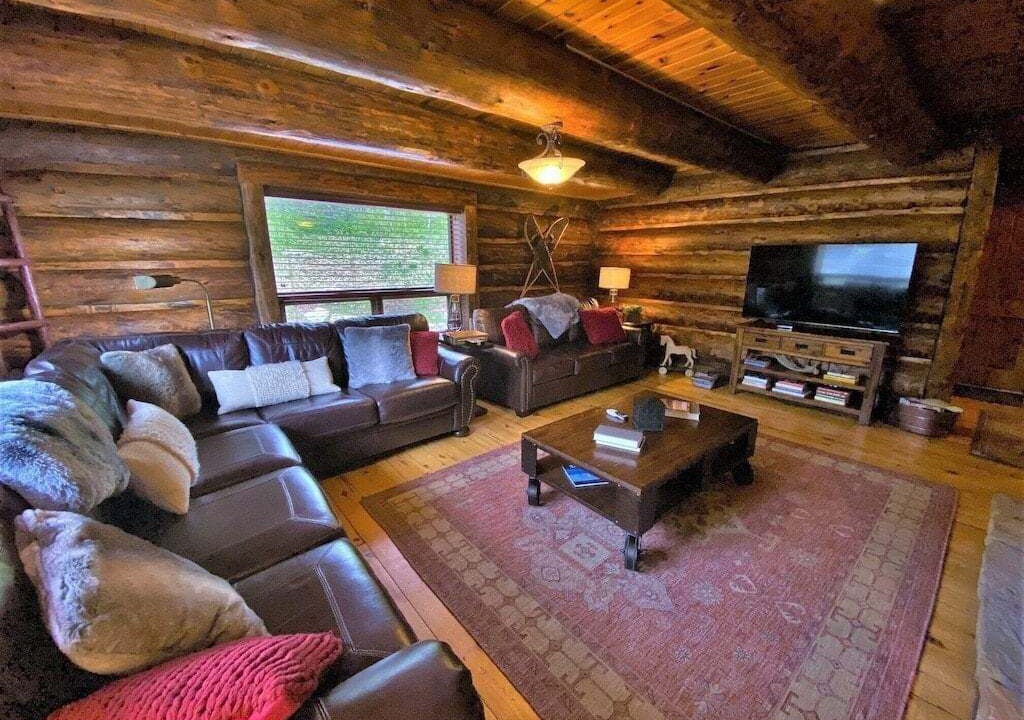 Photo of Livingroom in Purgatory