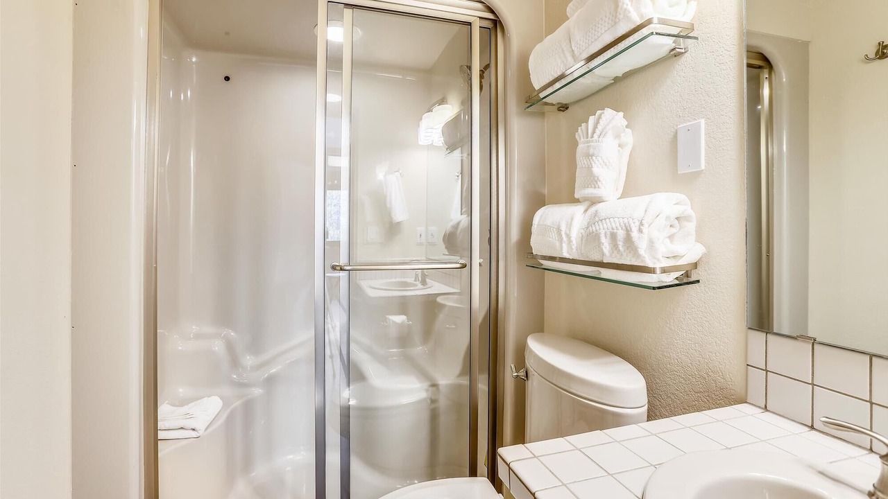 Photo of Bathroom in Baldy Mountain