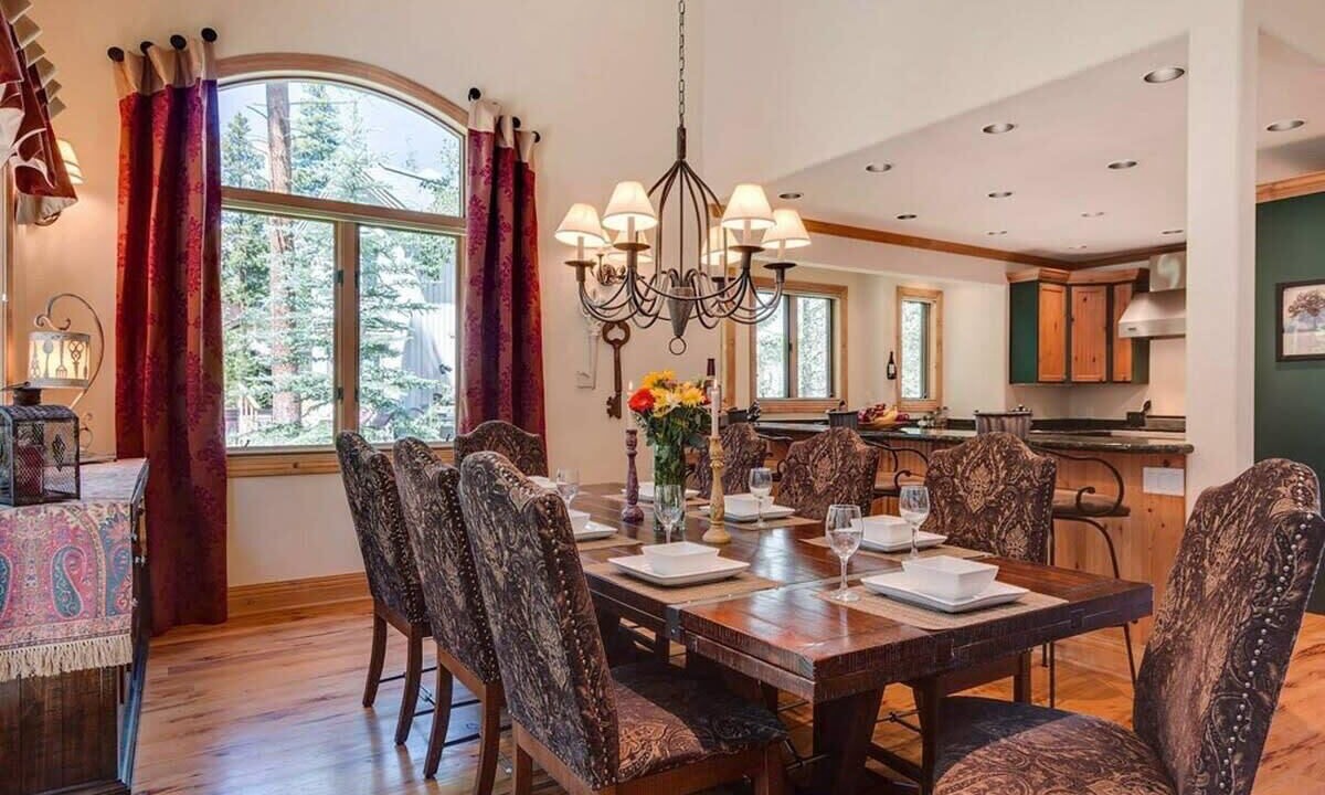 Photo of Bedroom in Warrior's Mark West