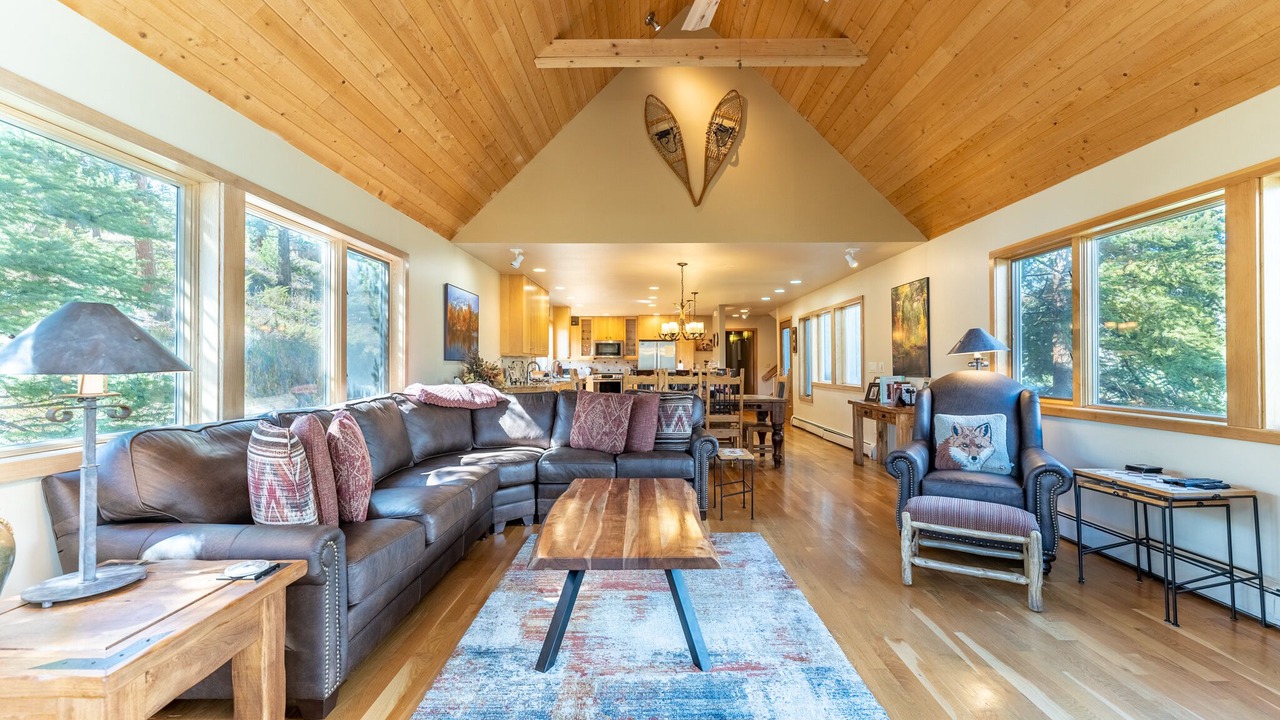 Photo of Livingroom in Keystone