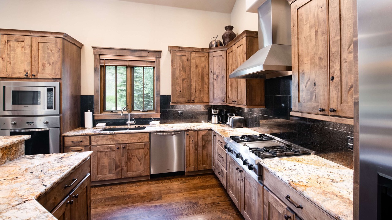 Photo of Kitchen in Fairmount On The River