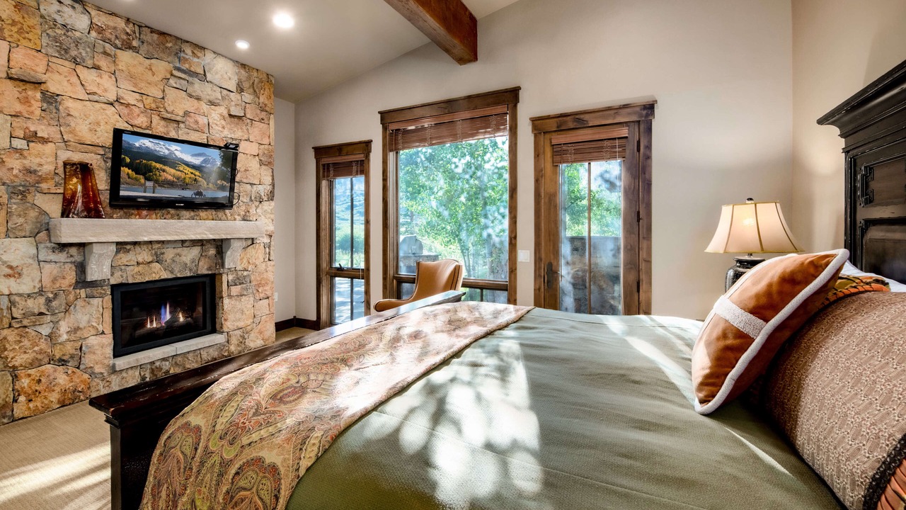 Photo of Bedroom in Fairmount On The River