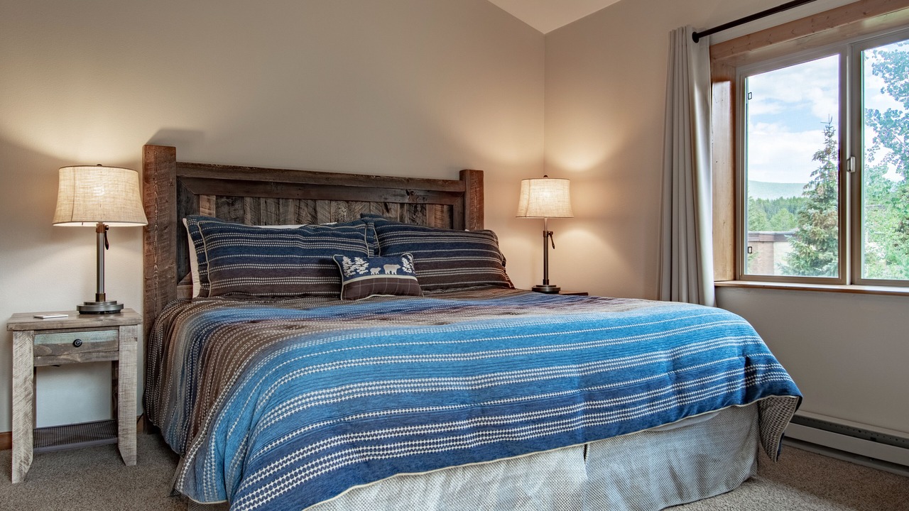 Photo of Bedroom in Peak 9