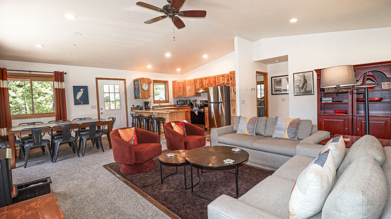 Photo of Livingroom in Grand Lake