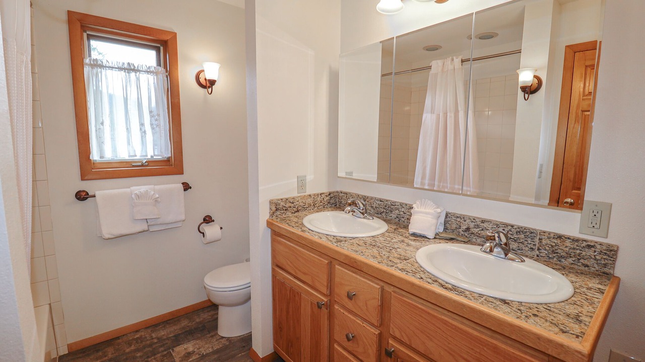 Photo of Bathroom in Grand Lake